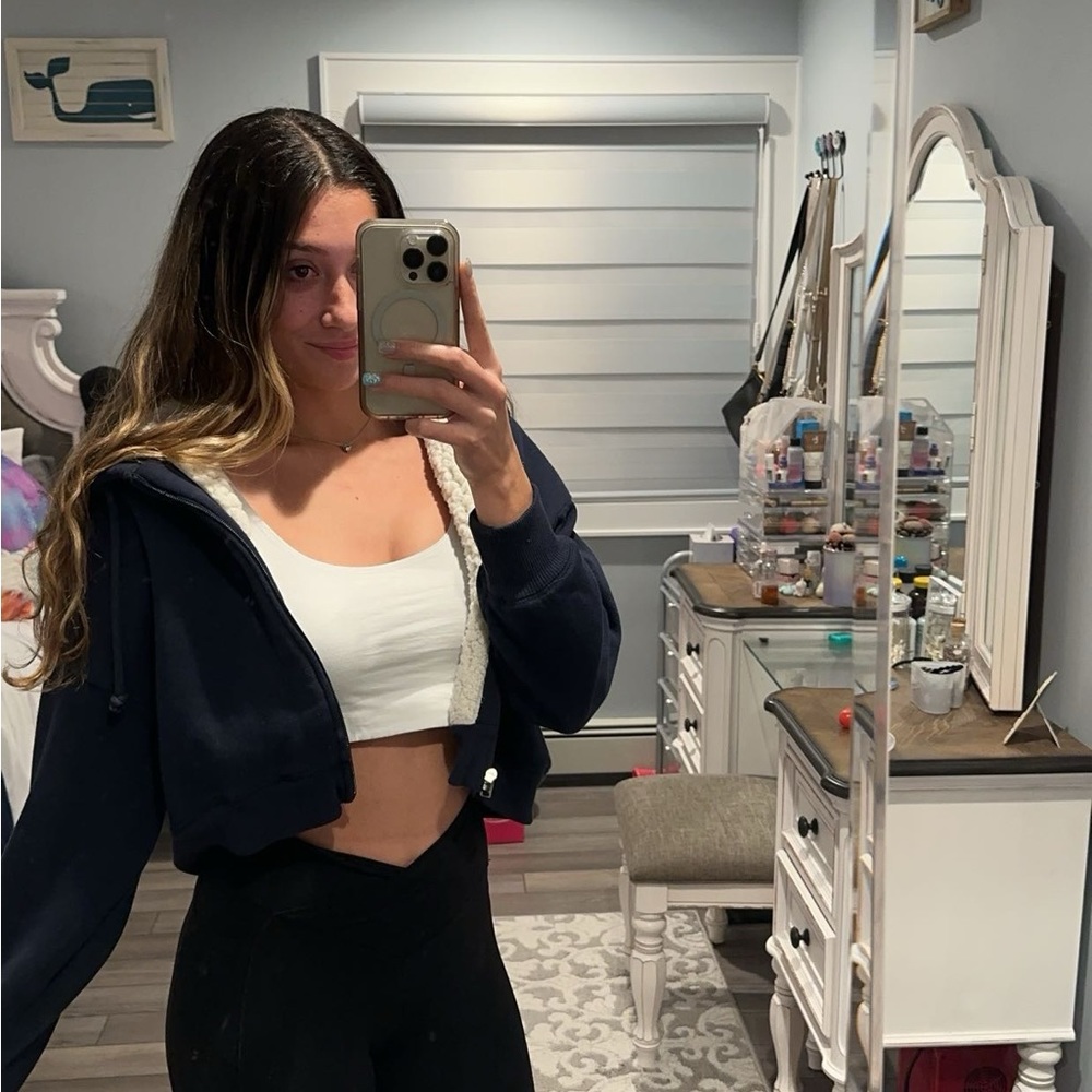 ☃️ Hollister Cropped Navy Zip Up Hoodie/Jacket